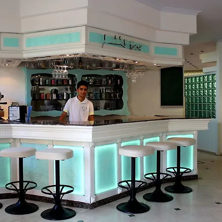 Faros Grand Hotel 3*